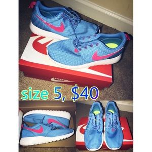 Nike roshe’s